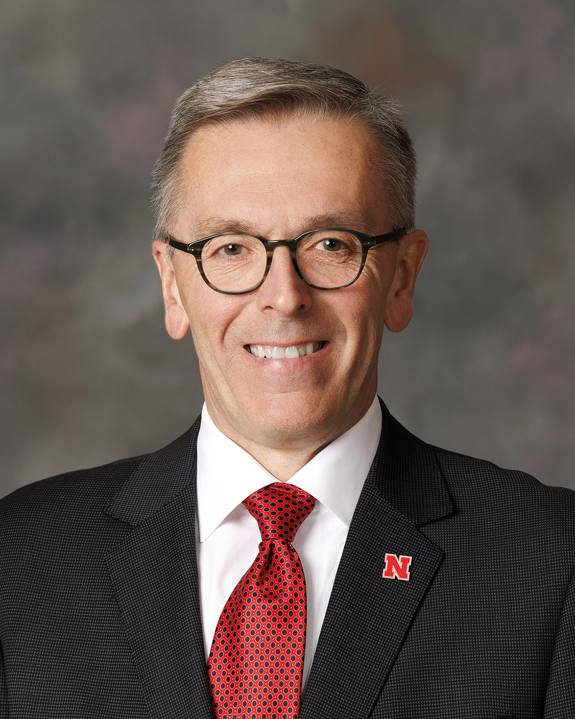 Color portrait of Chancellor Ronnie Green