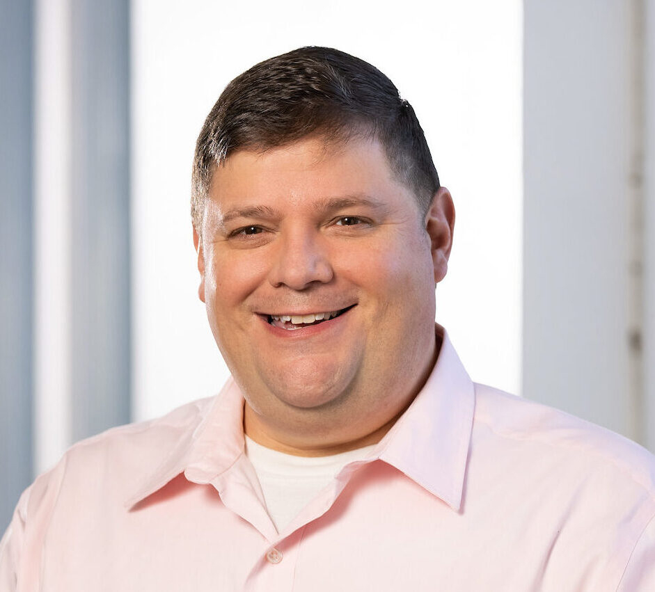 Color portrait of Aaron Sanderford, editor-in-chief of the Nebraska Examiner