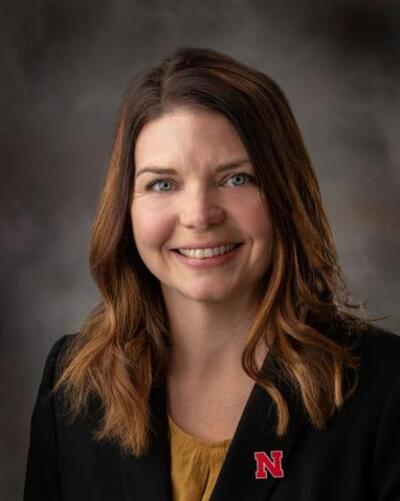 Color portrait of Dr. Lindsay Waechter-Mead