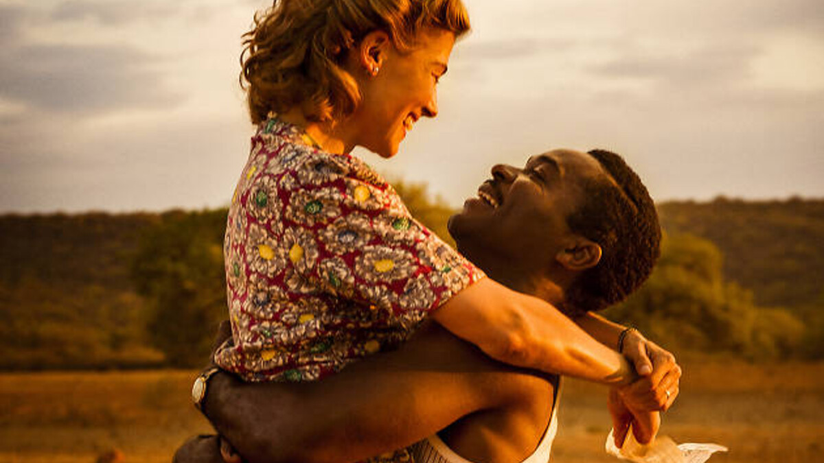 Rosamund Pike & David Oyelowo in "A United Kingdom"