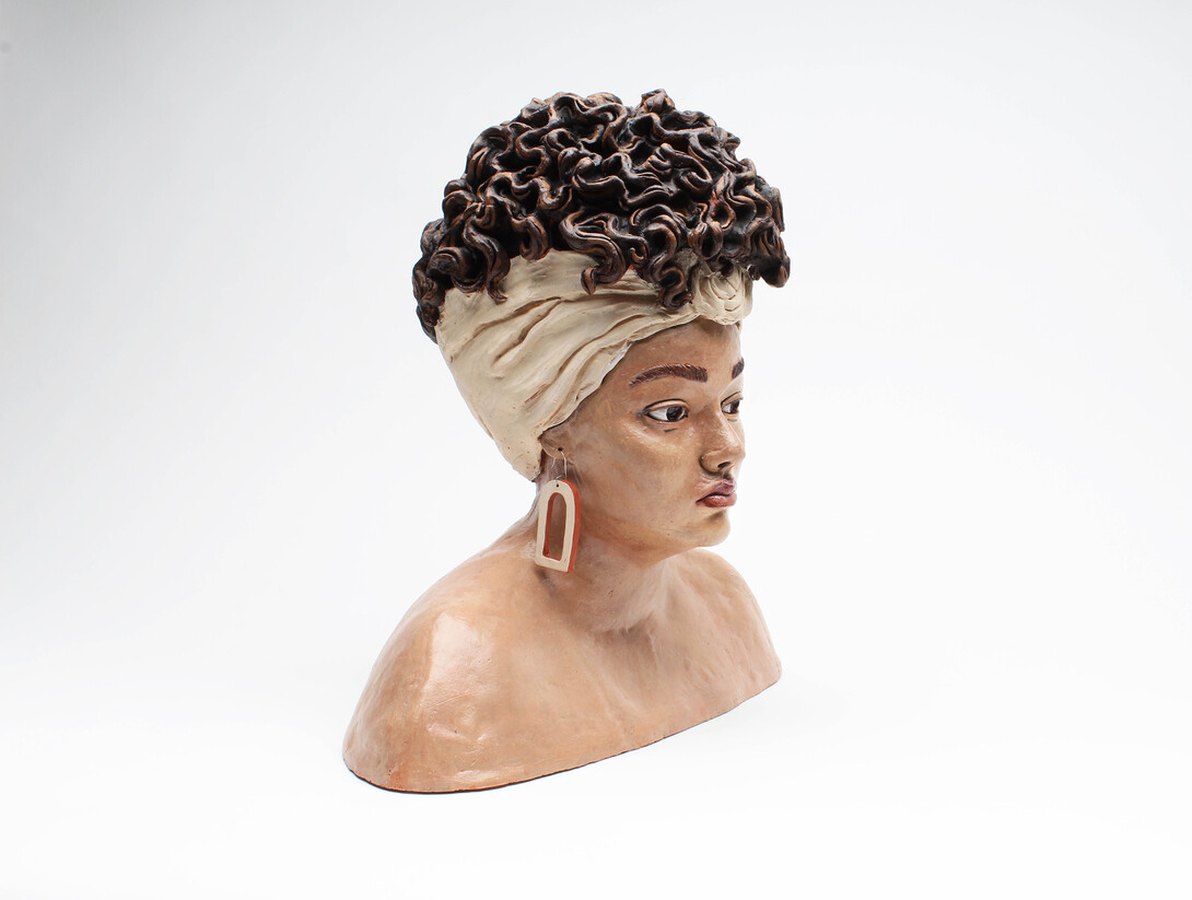 Rayetta Benson, “Reflection,” ceramic sculpture, 18” x 18” x 9”, 2022.