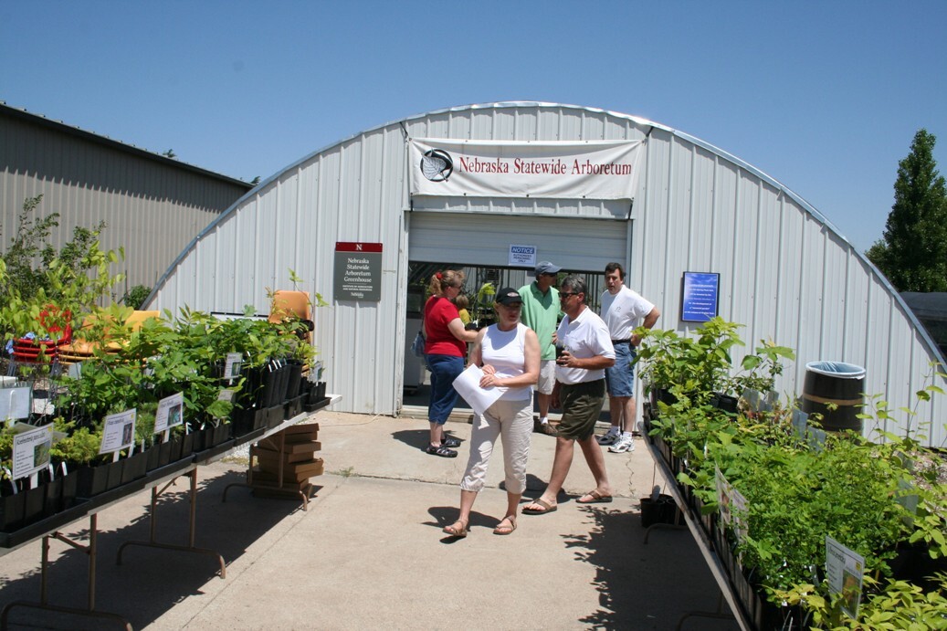 Shoppers seek plants at the Nebraska Statewide Arboretum sale on East Campus.