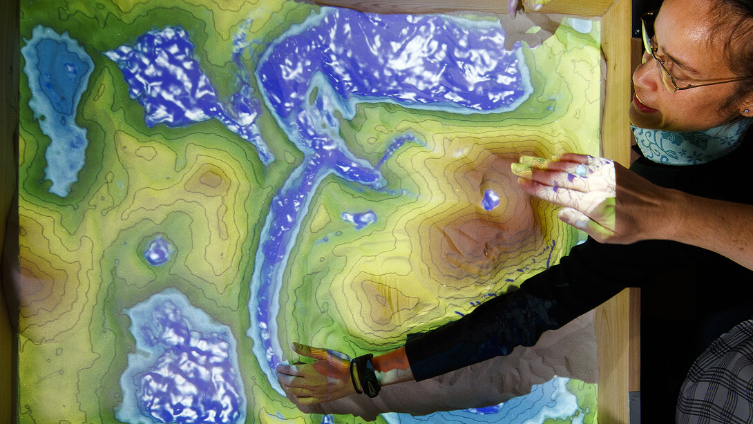 Augmented-Reality Sandbox