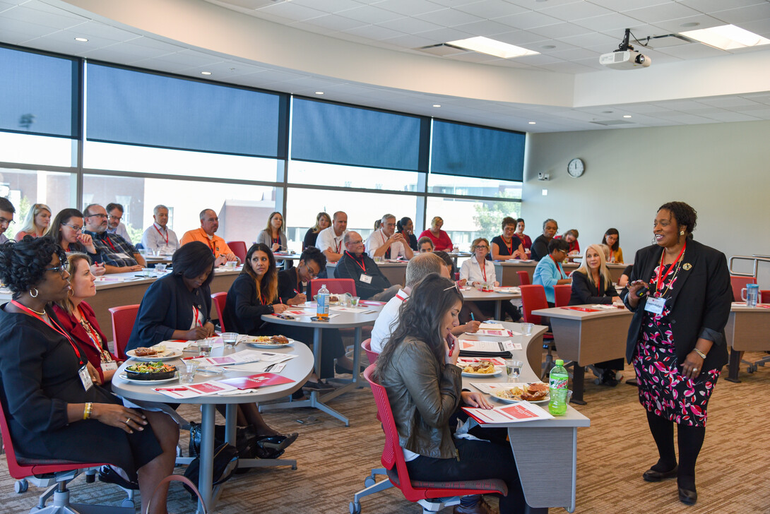 Dr. Gwendolyn Combs will discuss navigating the complexity of diversity and inclusion at the February 27 Power Lunch. 