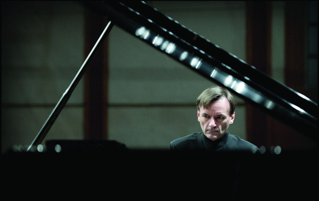 Stephen Hough will perform Dec. 1 at the Lied Center for Performing Arts as part of the 2015-16 Piano Series.