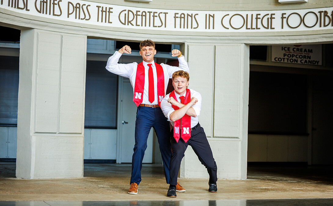 Ben Hastreiter or Brady Moylan reveal themselves as Herbie and Lil' Red