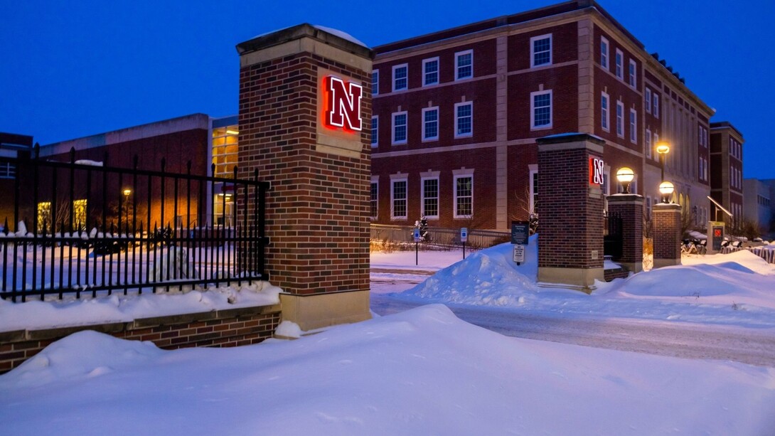 Blanket of snow covers UNL campus