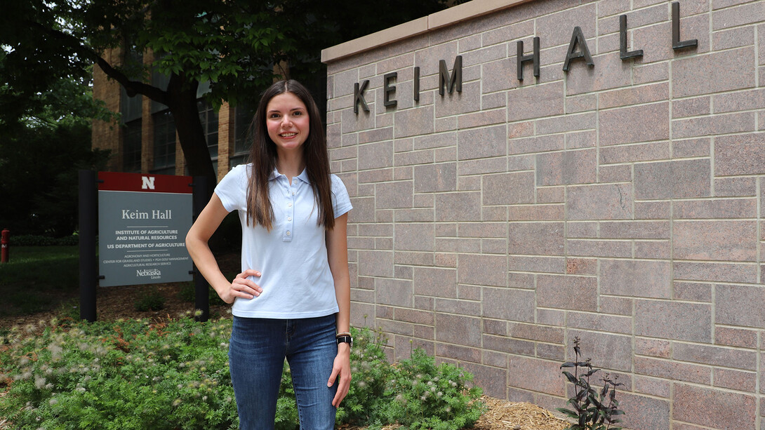 Gabrielle Clifton, a sophomore agronomy major, has gained valuable skills and broadened her knowledge of plant breeding and potential career paths by applying for the university’s First Year Research Experience program.