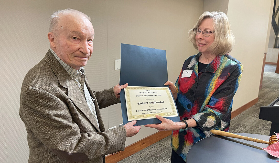 Bob Diffendal receives the Wisherd award at Nebraska Innovation Campus.