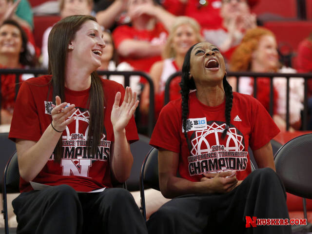 Allie Havers and California native Tear'a Laudermill react to the Huskers' NCAA Tournament seeding.