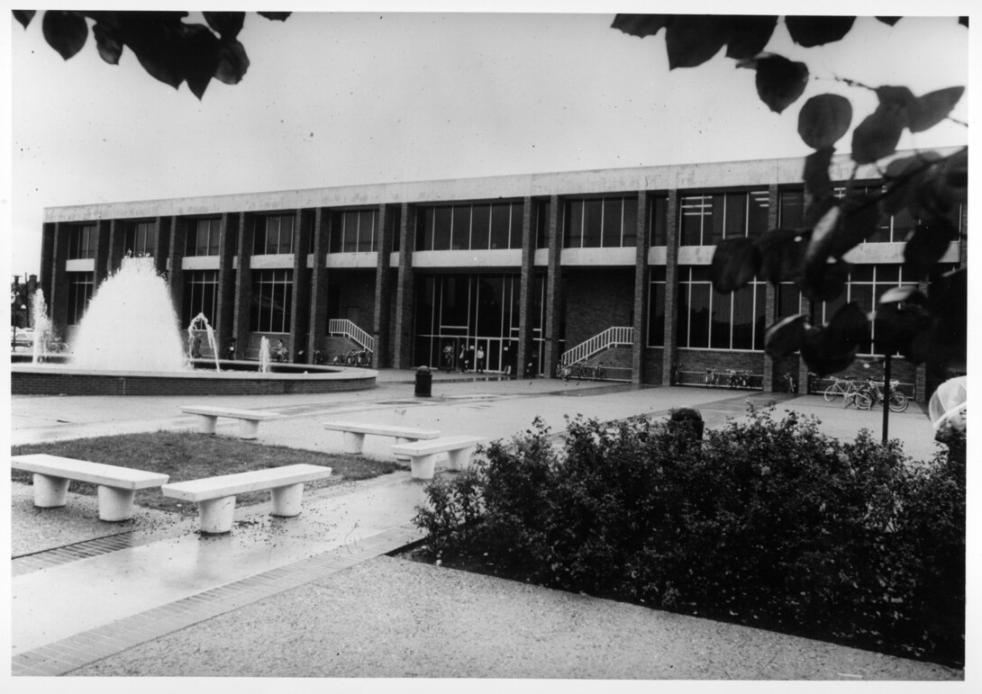 The original Broyhill Fountain outside the Nebraska Union.