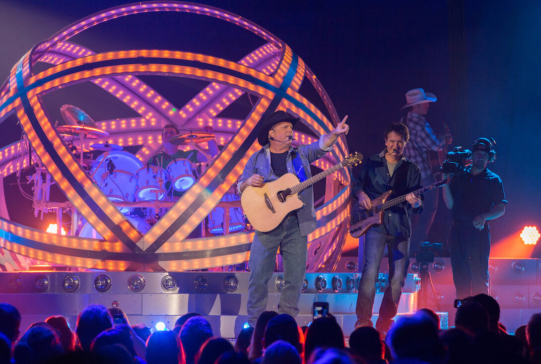 Garth Brooks performs on stage in 2015.